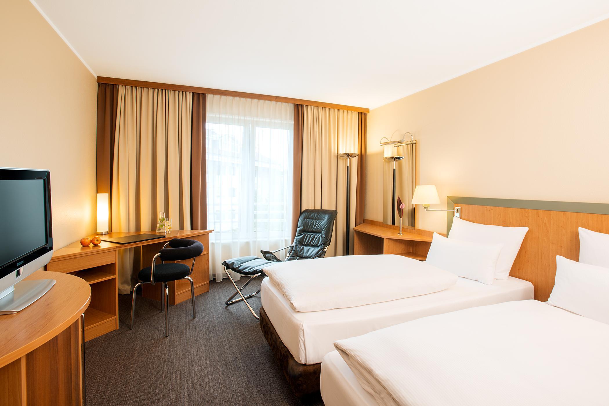 Nh Berlin Potsdam Conference Center Hotel ไคลน์มัคโนว ห้อง รูปภาพ
