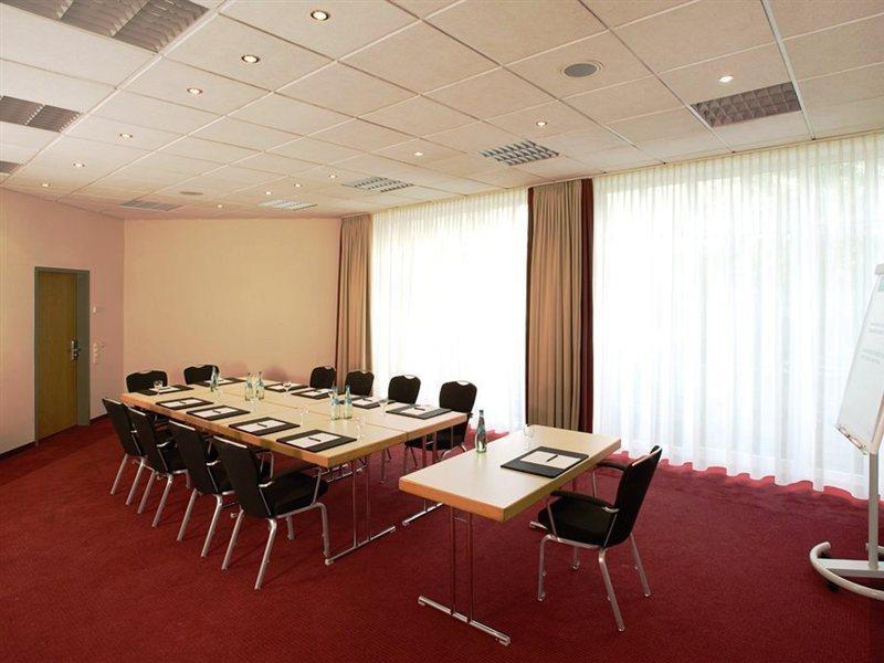 Nh Berlin Potsdam Conference Center Hotel ไคลน์มัคโนว ภายนอก รูปภาพ