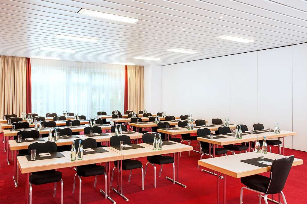 Nh Berlin Potsdam Conference Center Hotel ไคลน์มัคโนว ภายนอก รูปภาพ