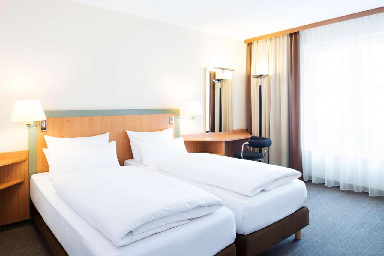 Nh Berlin Potsdam Conference Center Hotel ไคลน์มัคโนว ภายนอก รูปภาพ
