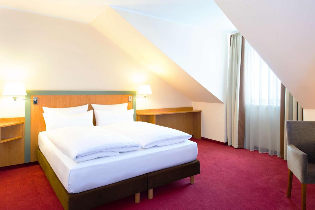 Nh Berlin Potsdam Conference Center Hotel ไคลน์มัคโนว ภายนอก รูปภาพ
